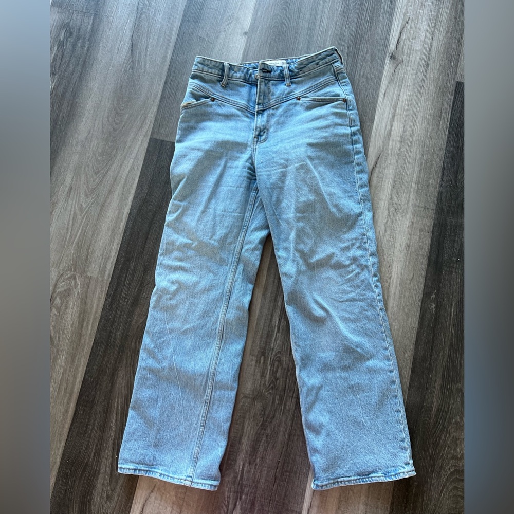 Abercrombie Curve Love 90s high rise relaxed jean - Picture 7 of 7